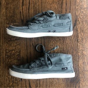 Sanuk Charcoal chukka casual sneakers size 5